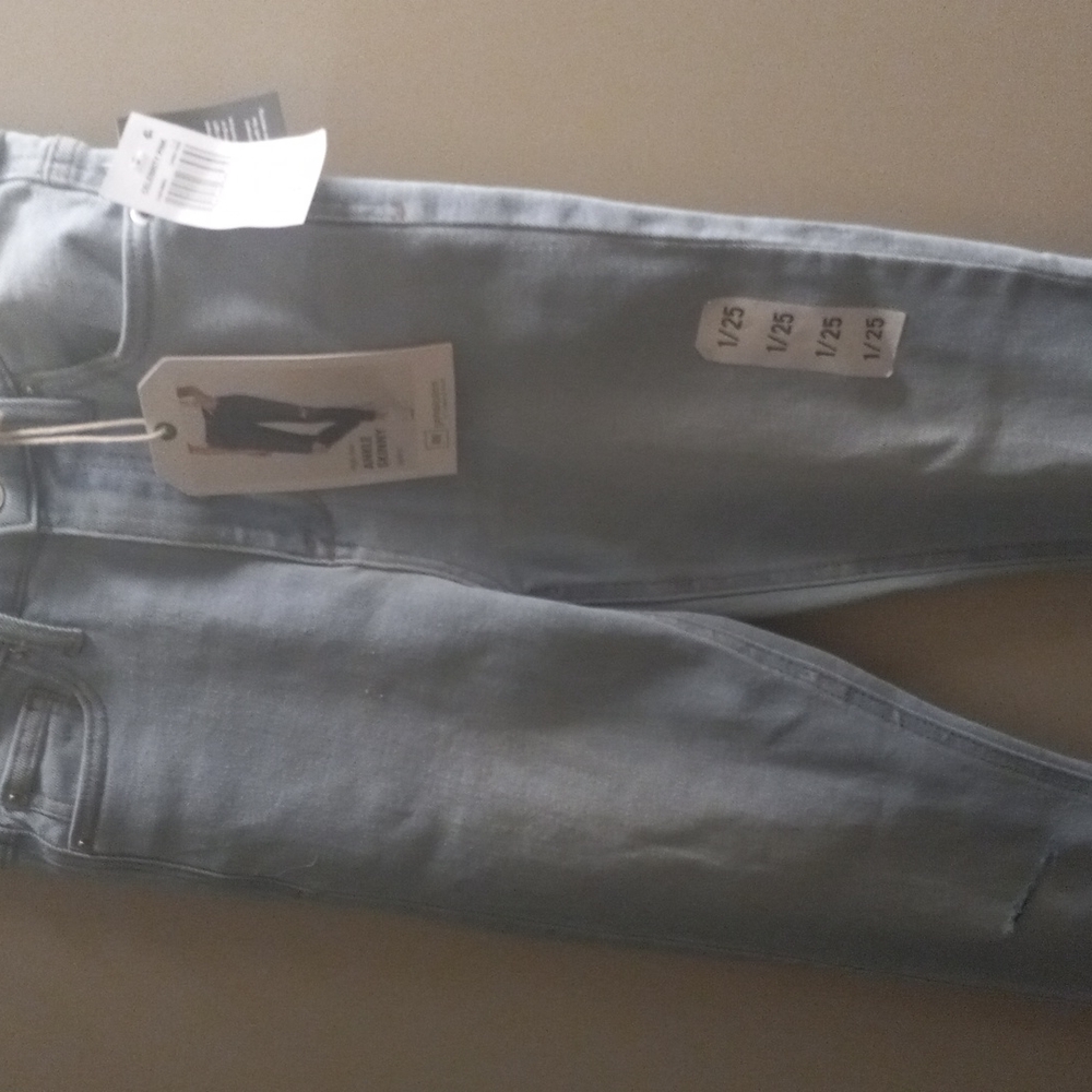 Brand new Celebrity pink jeans